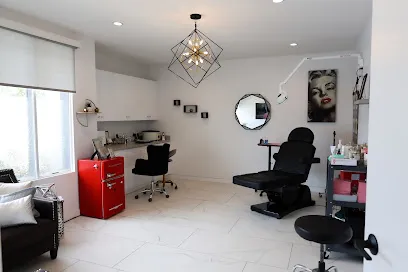 GlamWright Medical Boutique